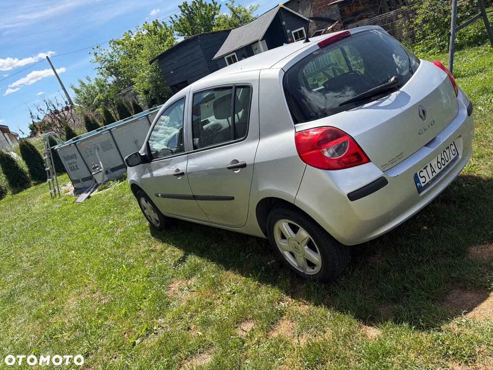 Renault Clio 1.5 dCi 70 Expression - 5