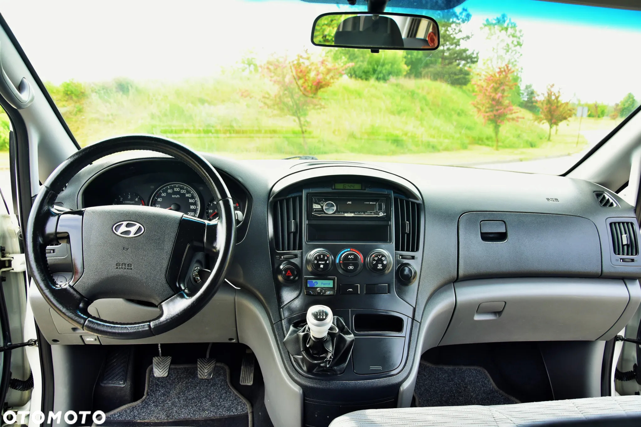 Hyundai H-1 2.5 CRDi Travel Comfort - 15