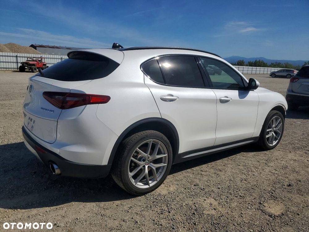 Alfa Romeo Stelvio 2.0 Turbo TI Q4 - 5
