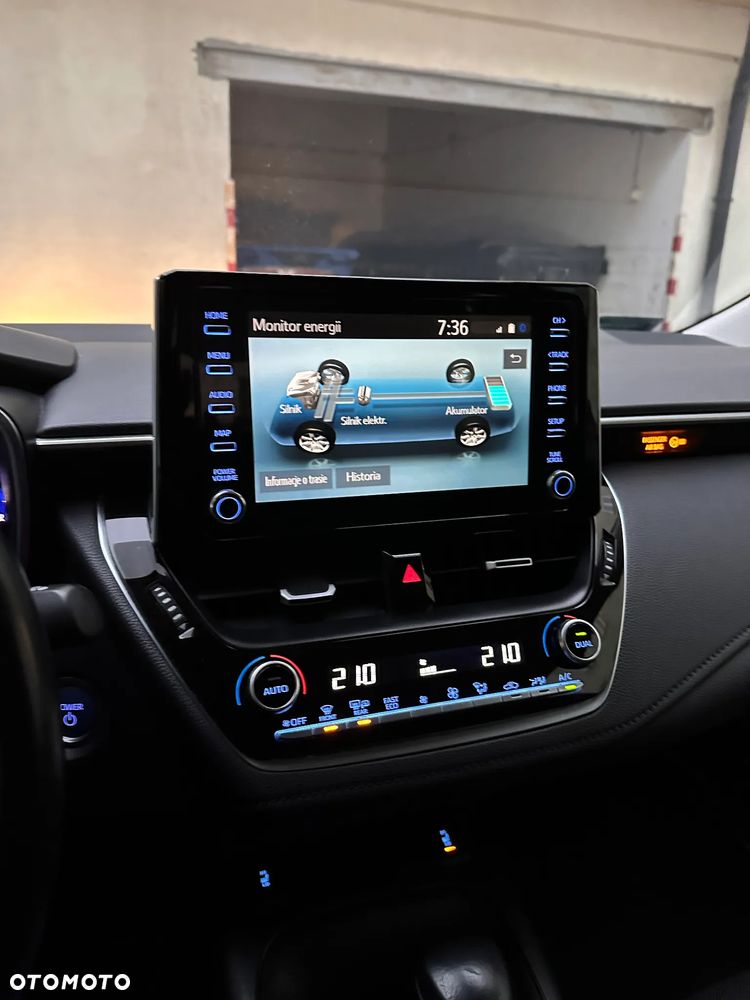 Toyota Corolla 1.8 Hybrid Comfort - 6