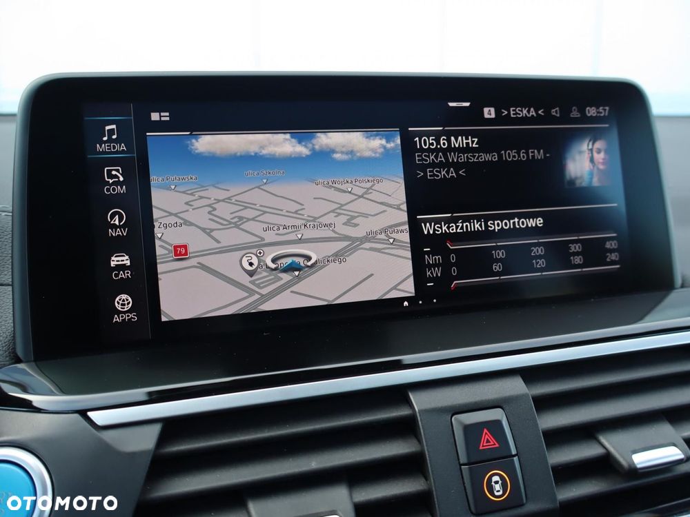 BMW iX3 - 25
