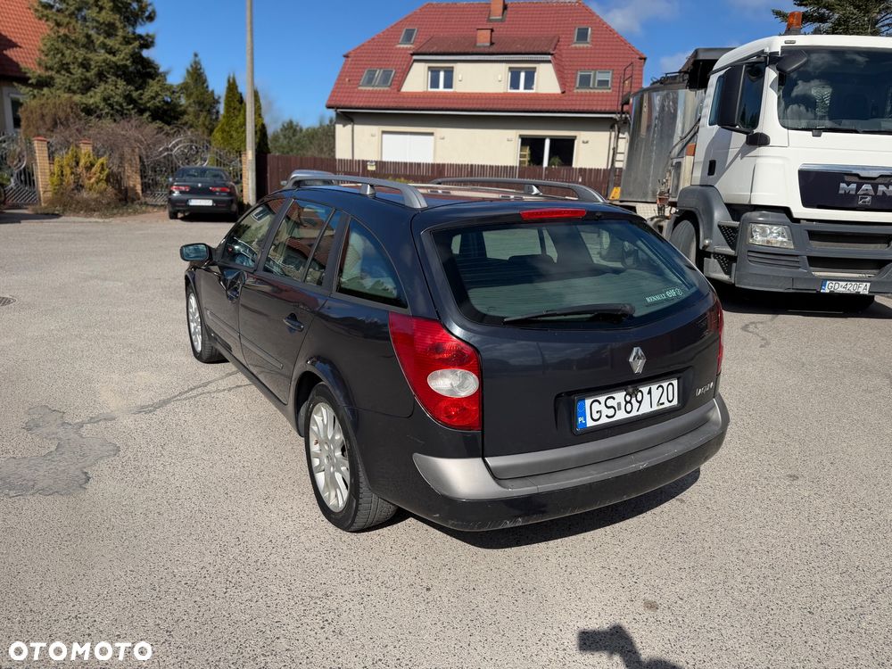 Renault Laguna 1.8 Concorde - 6