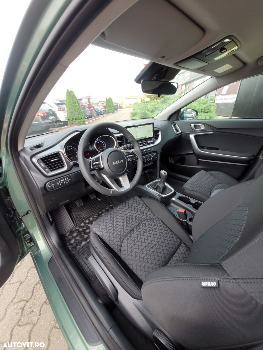 Kia Ceed - 25