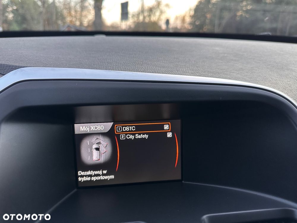 Volvo XC 60 D4 Momentum - 34