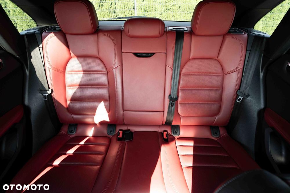 Porsche Macan Standard - 16