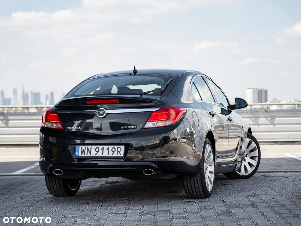 Opel Insignia 2.0 Bi Turbo CDTI 4x4 - 5