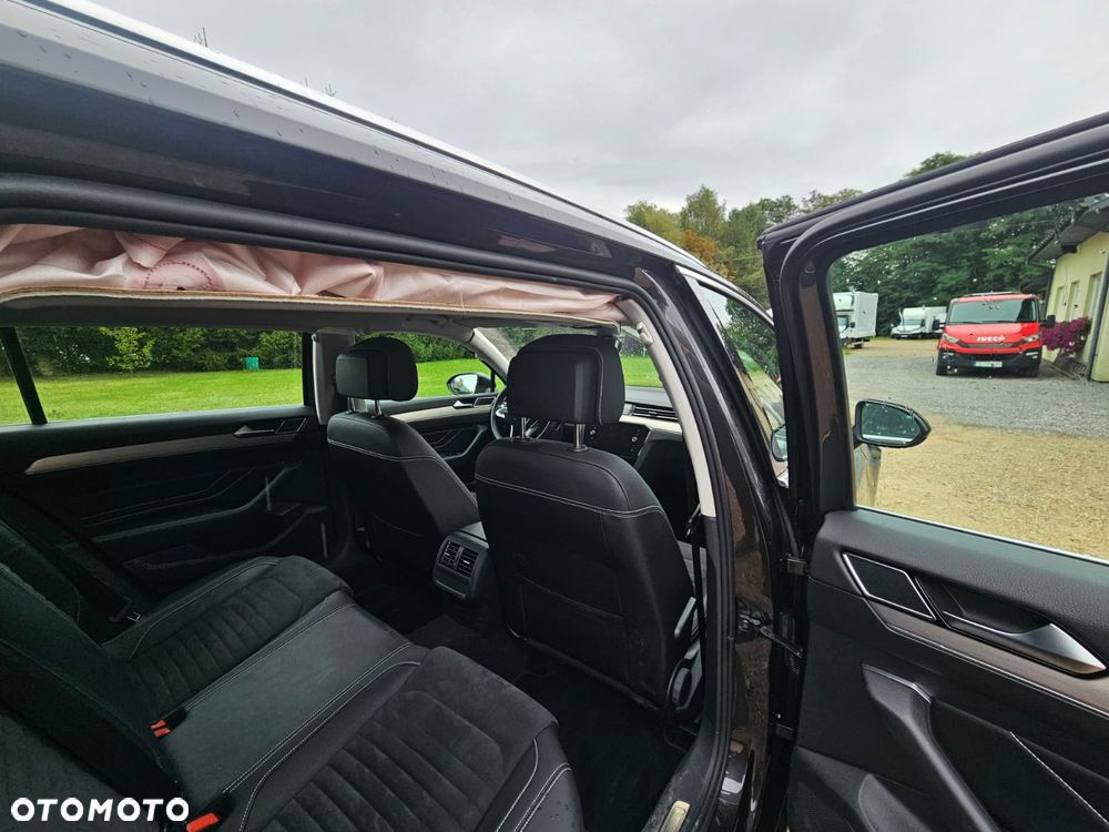 Volkswagen Passat - 23