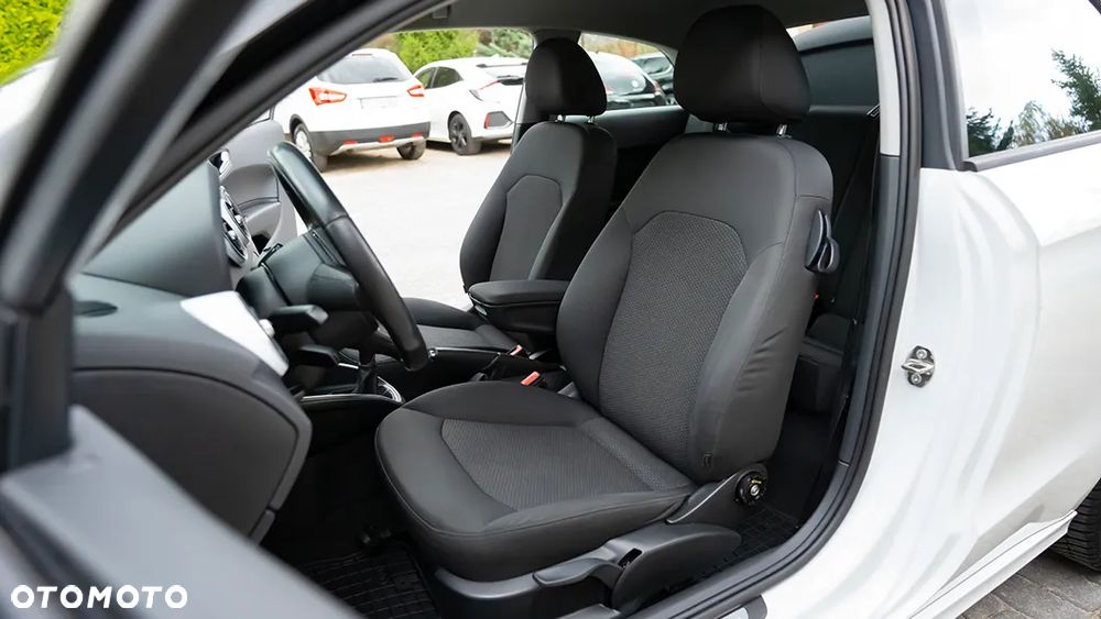 Audi A1 3-drzwiowe 1.2 TFSI S line Sportpaket - 19