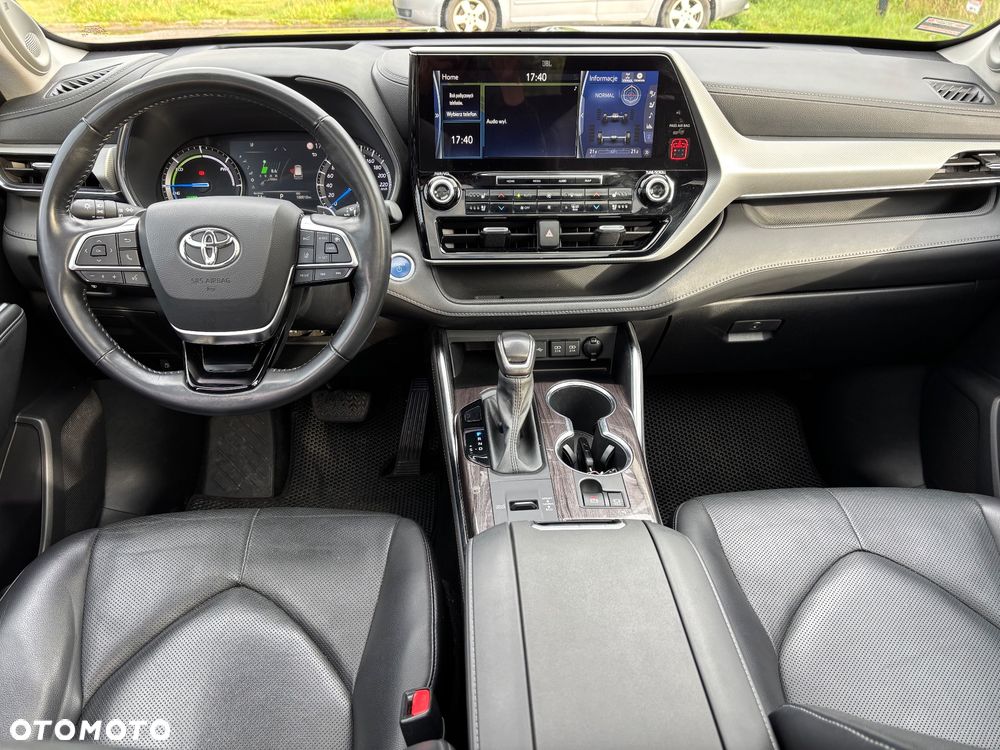Toyota Highlander 2.5 Hybrid Executive - 21