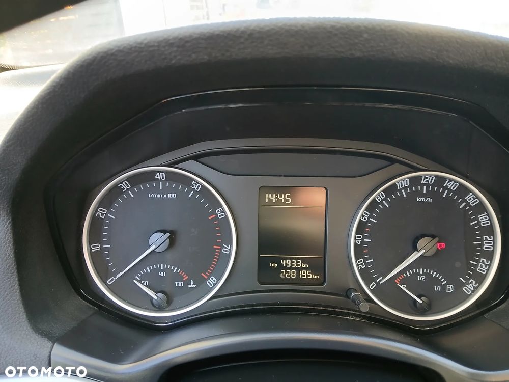 Skoda Octavia 1.8 TSI Ambiente - 14