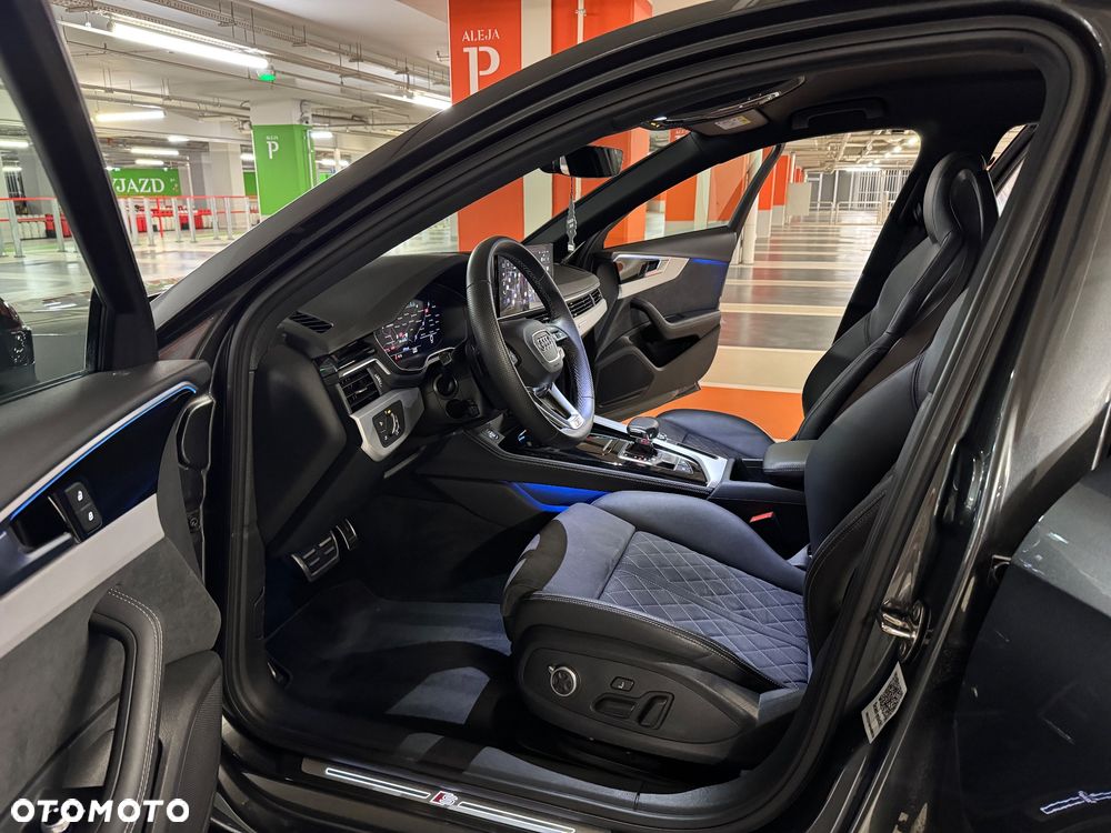 Audi A4 Avant 40 TDI quattro S tronic S line - 22