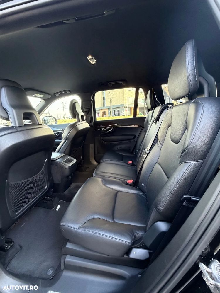 Volvo XC 90 D5 AWD Momentum - 11