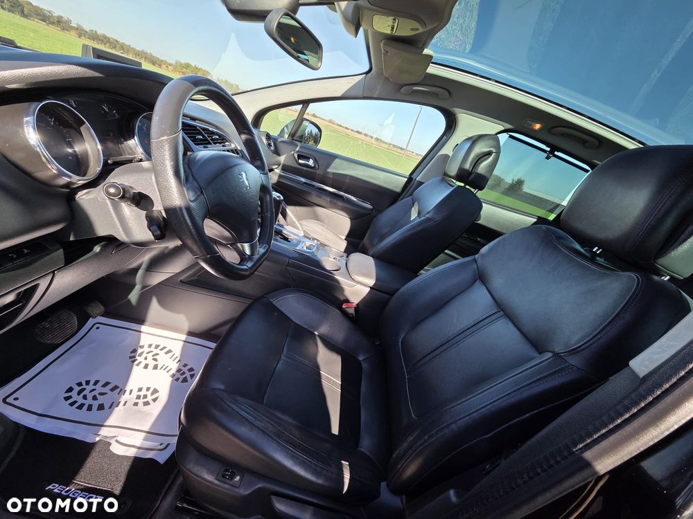 Peugeot 3008 HDi 160 Automatik Allure - 24