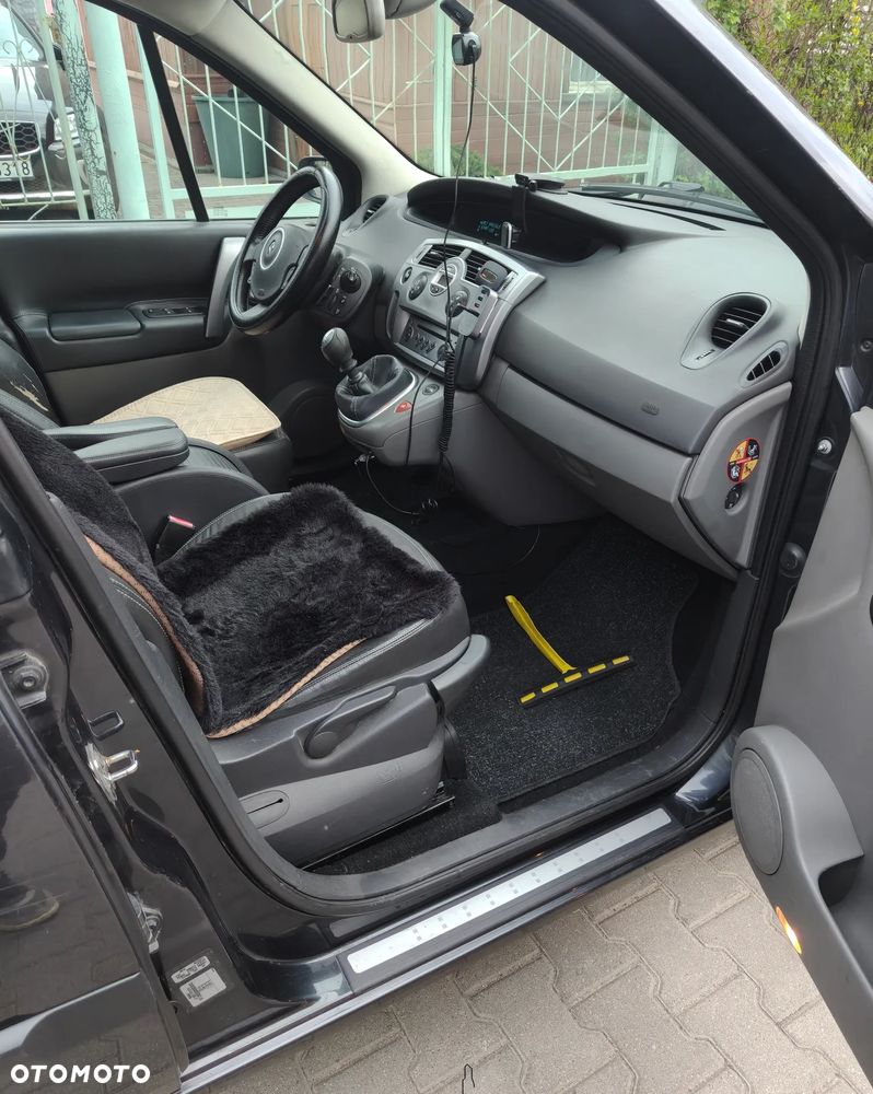Renault Grand Scenic Gr 2.0 dCi Expression - 12