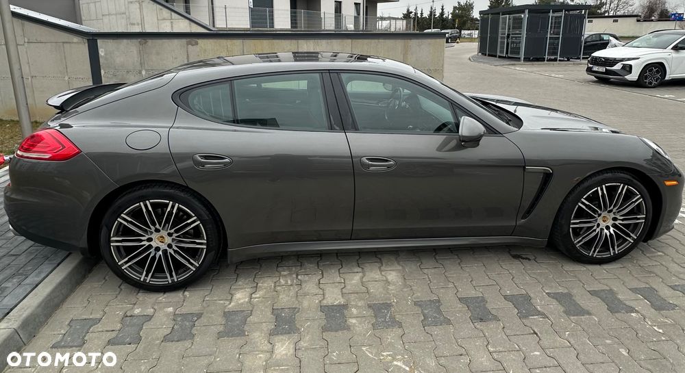 Porsche Panamera - 27
