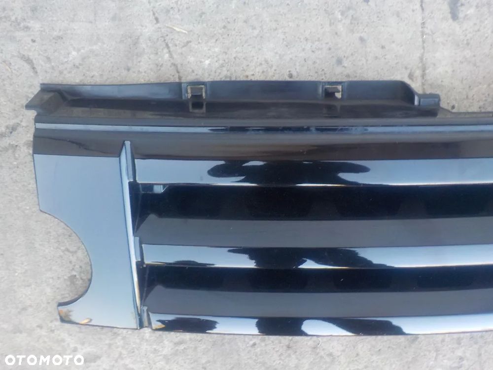 LAND ROVER DISCOVERY III ATRAPA GRILL - 2