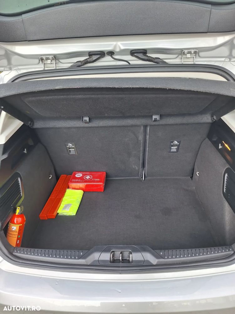 Ford Focus 1.5 EcoBlue Connected - 6