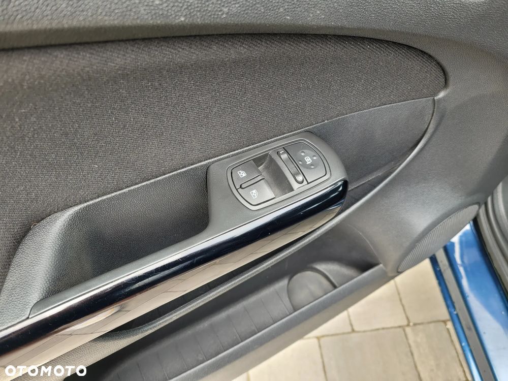 Opel Corsa 1.4 16V Enjoy - 9