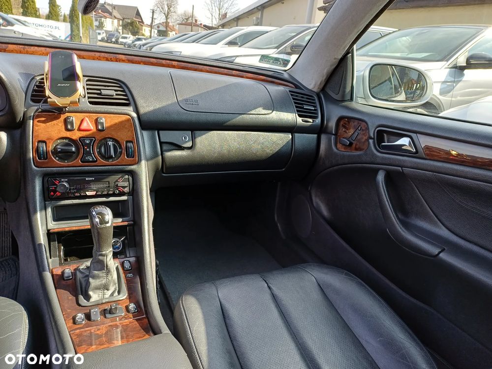 Mercedes-Benz CLK 200 Kompressor - 22