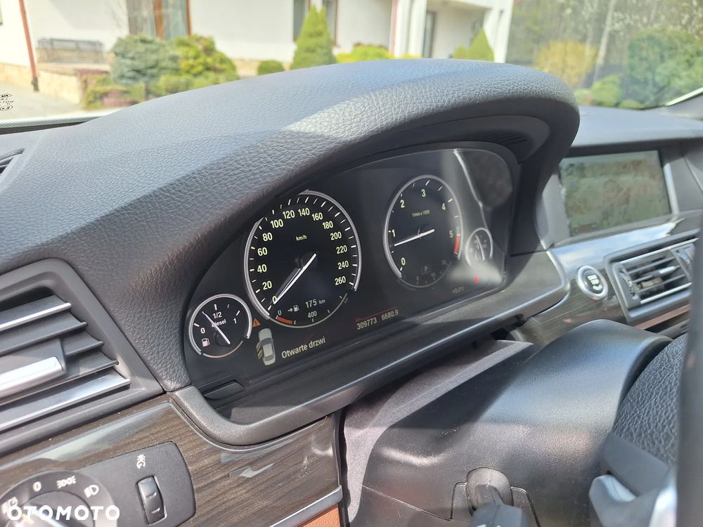 BMW Seria 5 - 24