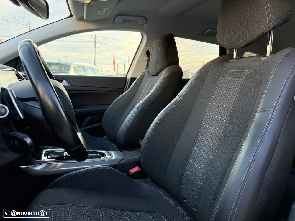Peugeot 308 - 17