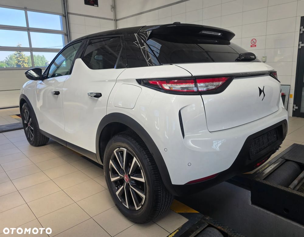 DS Automobiles DS 3 Crossback 1.2 PureTech Performance Line + - 7
