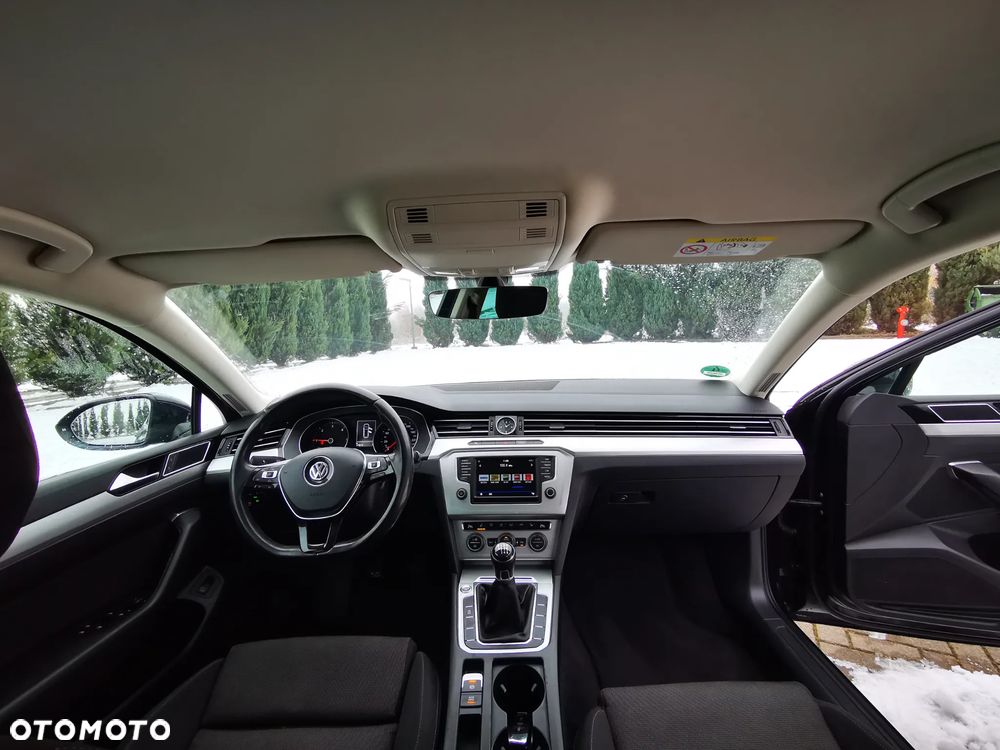 Volkswagen Passat 2.0 TDI BlueMotion Technology Highline - 13