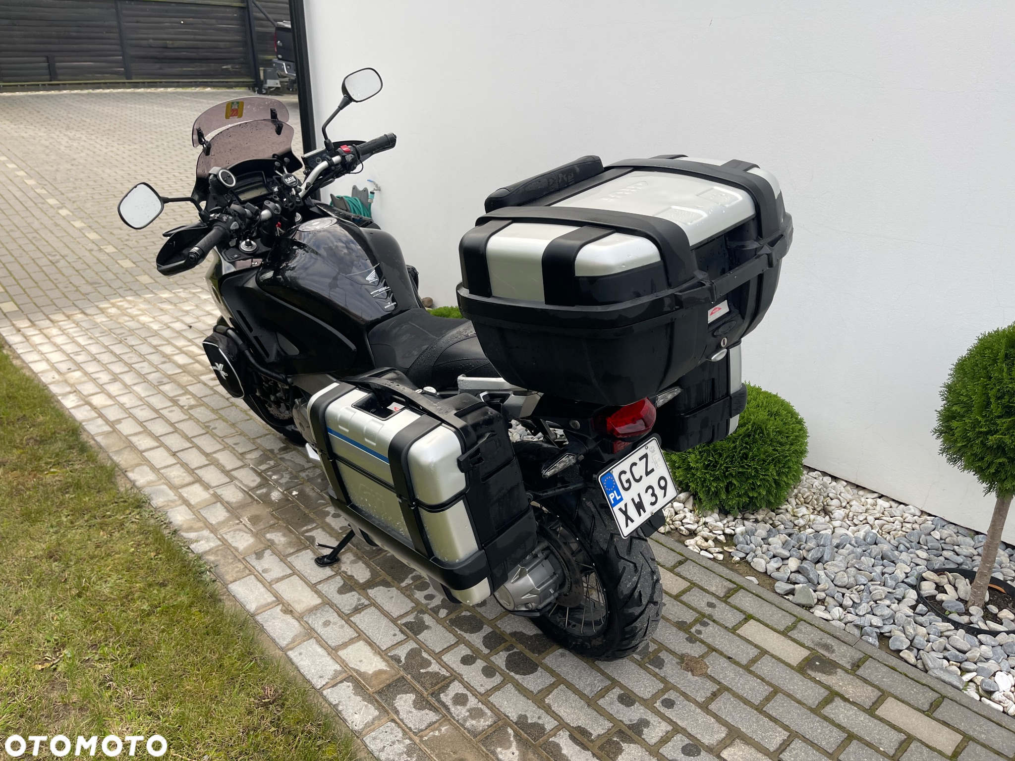 Honda VFR - 3