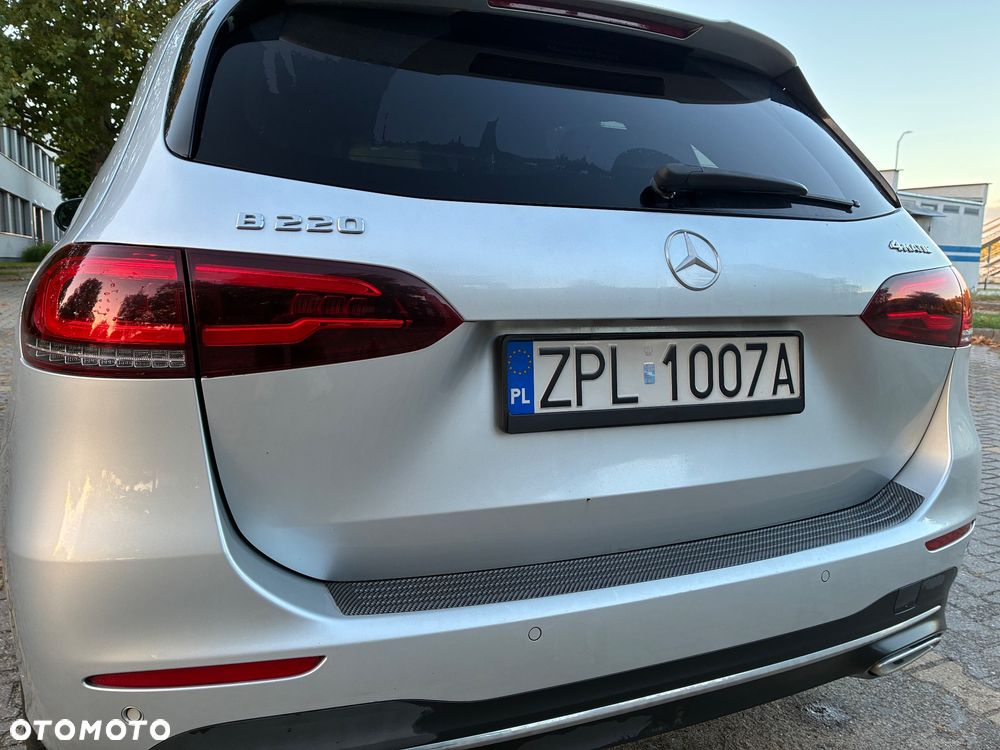 Mercedes-Benz Klasa B 220 4-Matic 7G-DCT - 8
