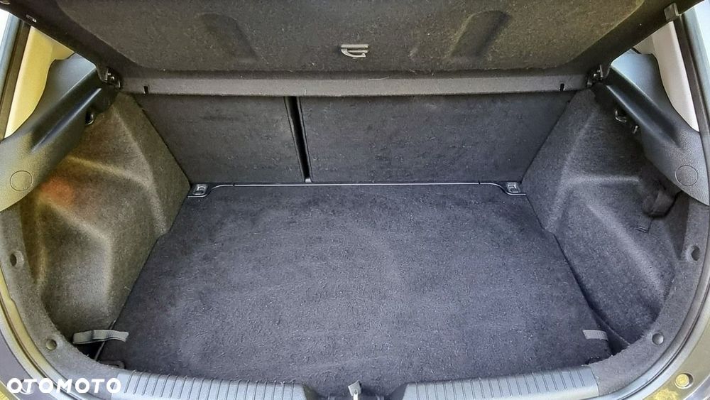 Kia Ceed - 15