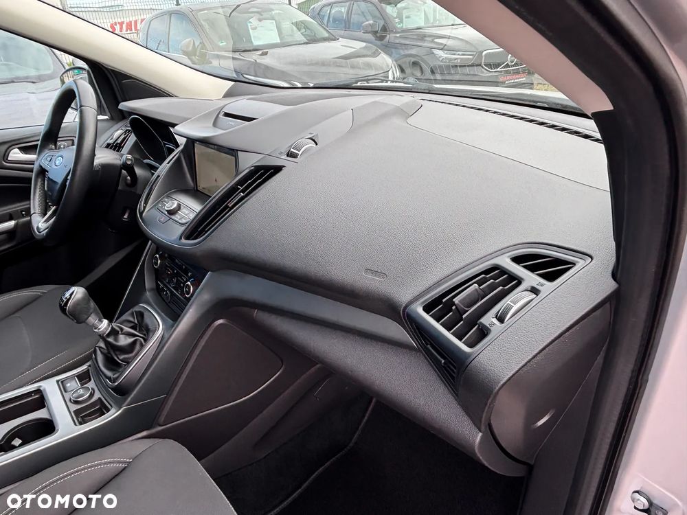 Ford Kuga - 20