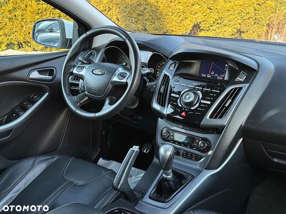 Ford Focus 1.6 EcoBoost Start-Stopp-System Titanium - 16