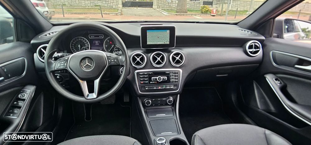 Mercedes-Benz A 180 CDI 7G-DCT Urban - 15