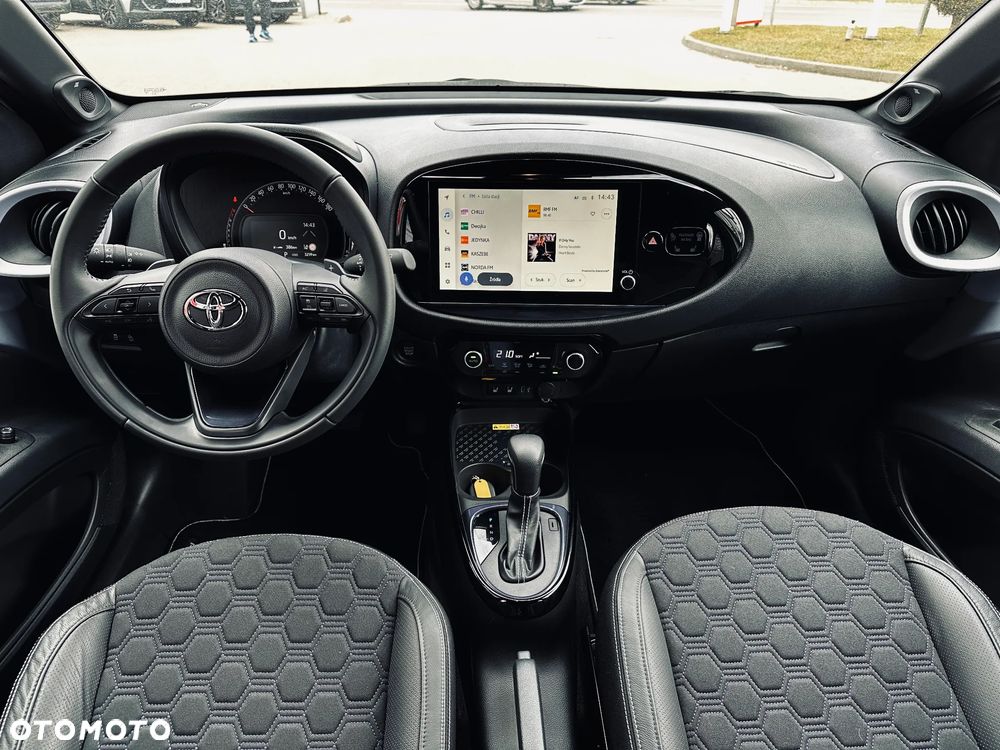 Toyota Aygo X 1.0 VVT-i JBL CVT - 18