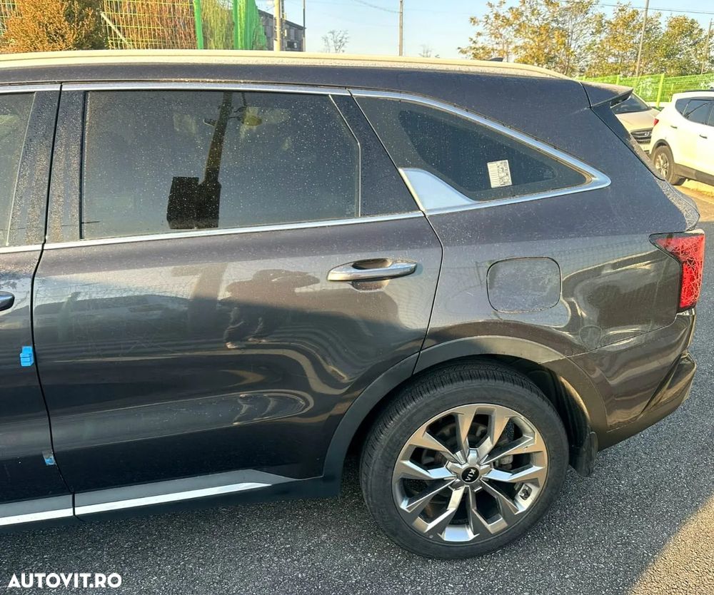 Kia Sorento - 12
