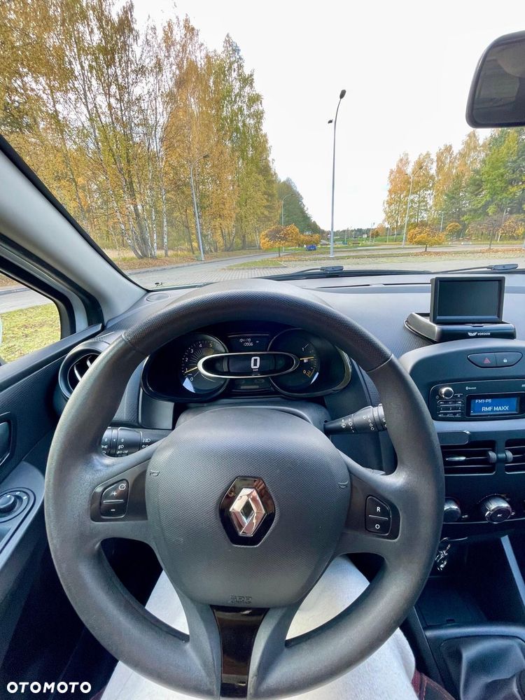 Renault Clio - 15