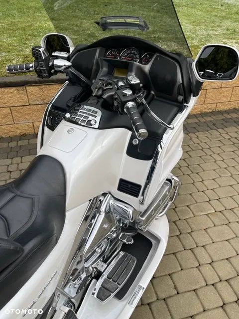 Honda GL - 5
