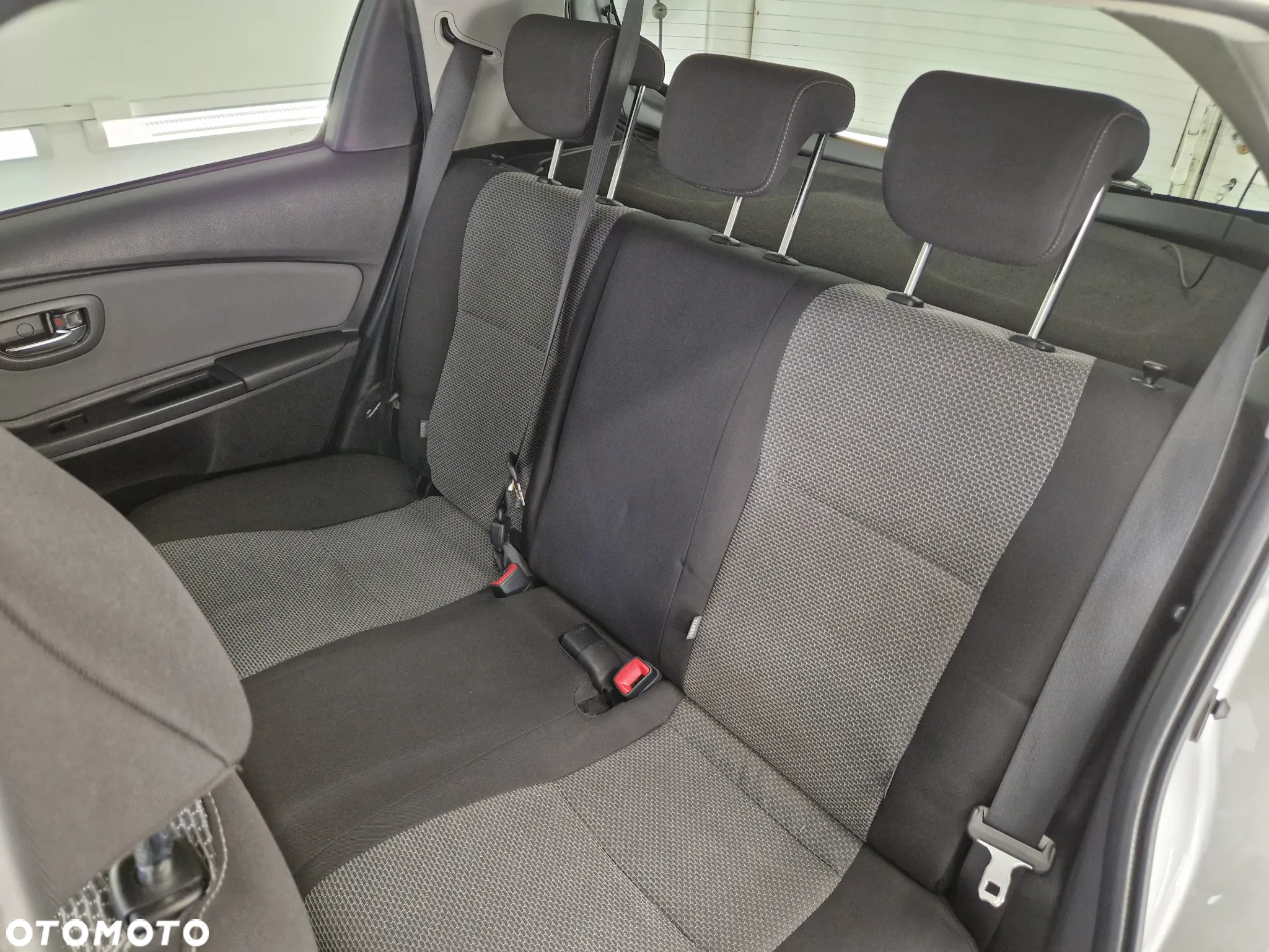 Toyota Yaris Hybrid 1.5 VVT-i Comfort - 21