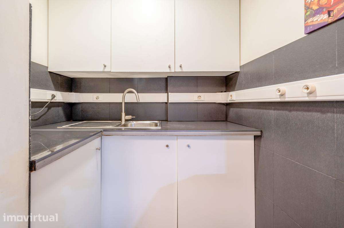 Quarto - localizado em Lisbon - Grande imagem: 3/26