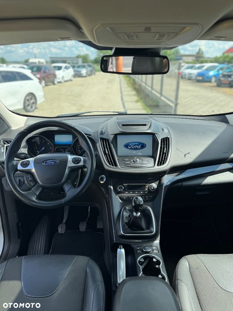 Ford Kuga 2.0 TDCi 2x4 Business Edition - 16