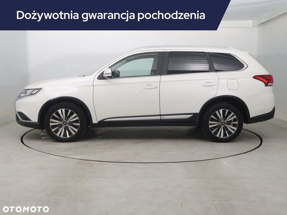 Mitsubishi Outlander - 4
