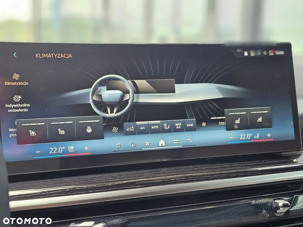 BMW X7 - 25