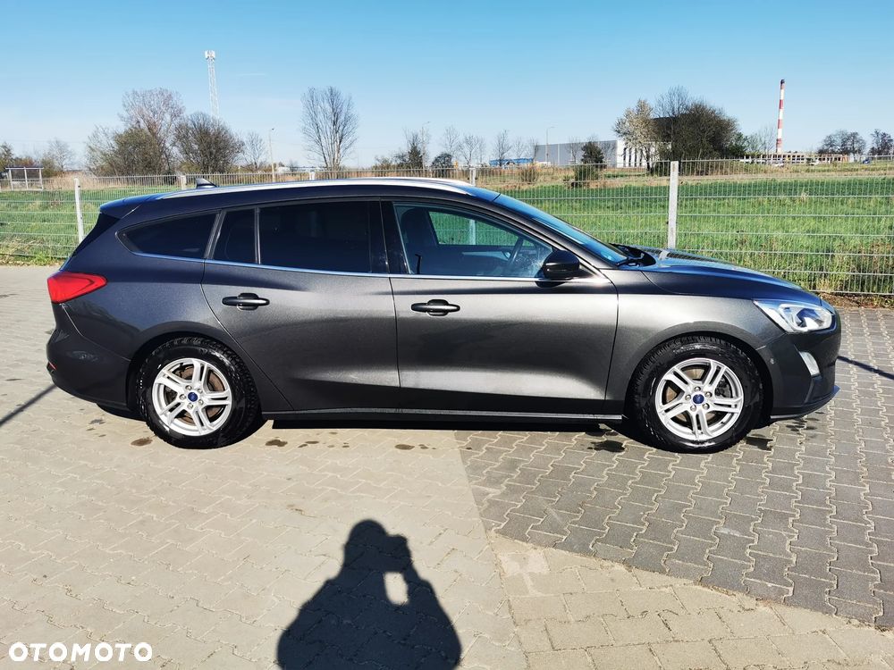 Ford Focus 1.0 EcoBoost STart-Stopp-System TITANIUM X - 2