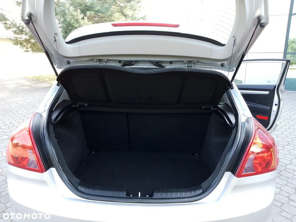 Kia Ceed 1.6 CVVT Dream-Team Edition - 12