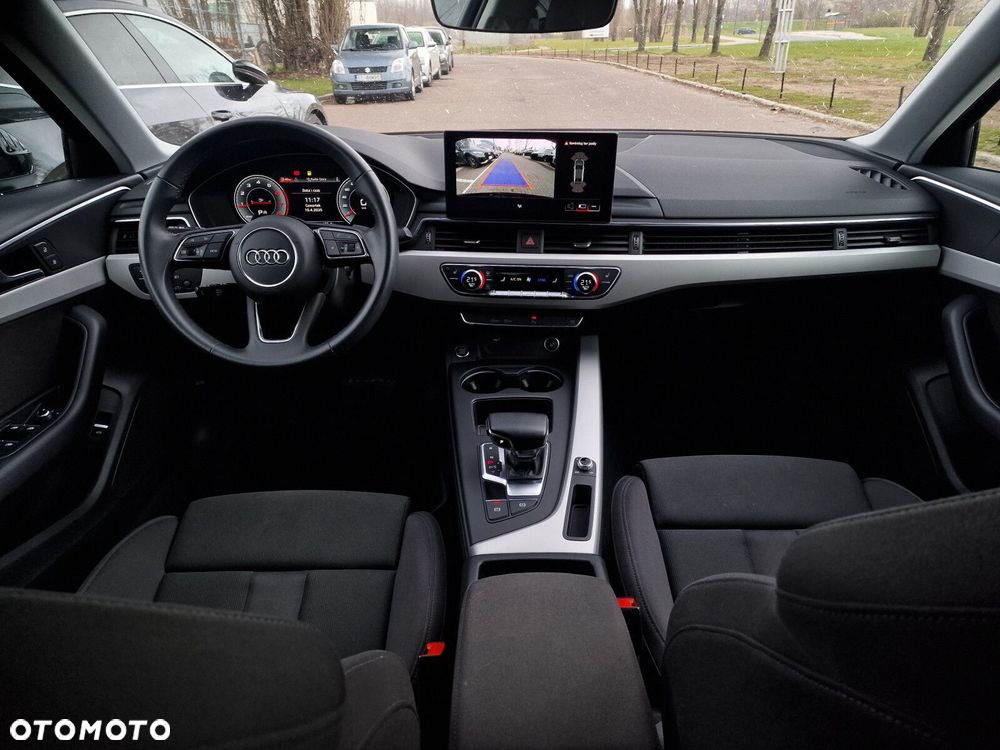 Audi A4 Limousine - 12