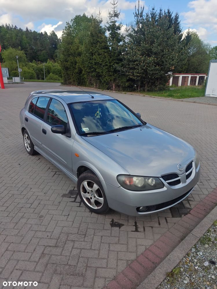 Nissan Almera 1.5 Visia + - 6