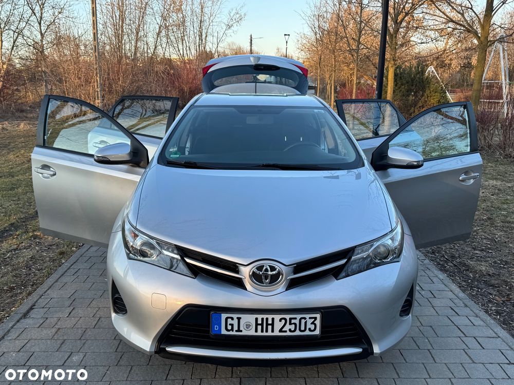 Toyota Auris 1.33 Dual-VVT-i Cool - 12