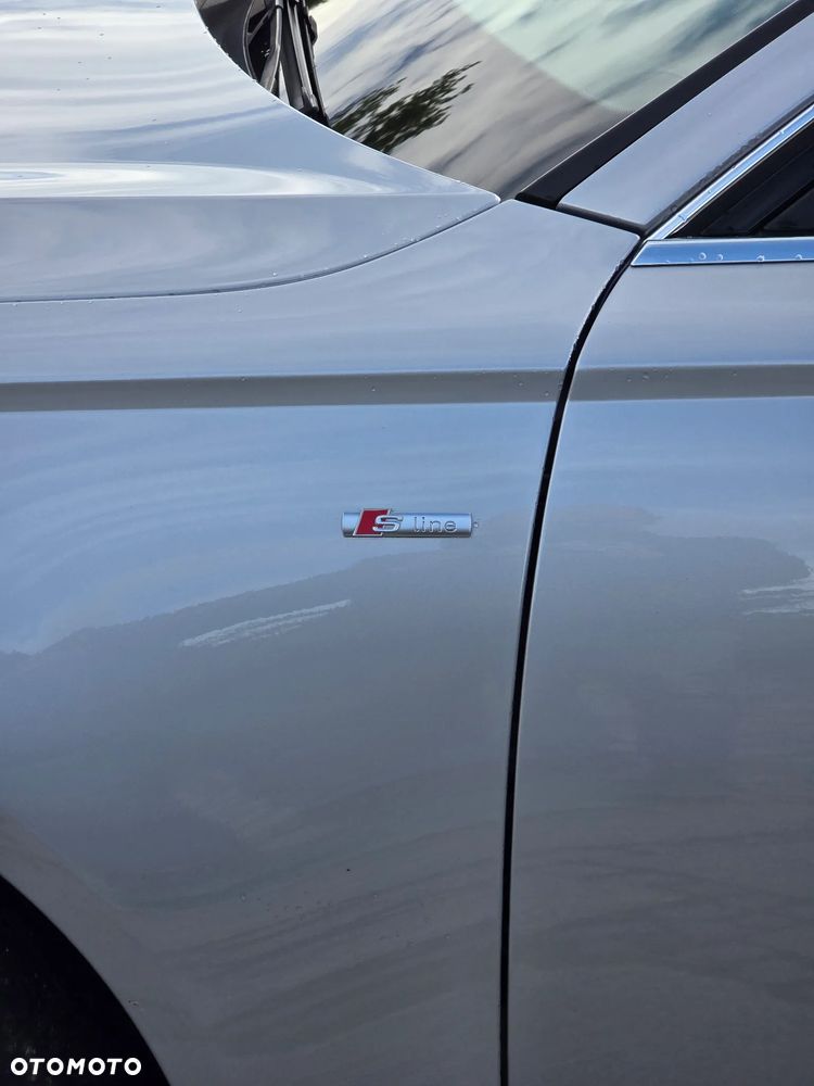 Audi A6 Avant - 32