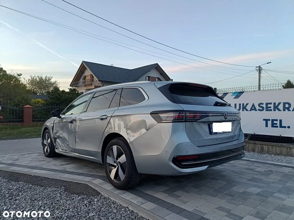 Volkswagen Passat - 8