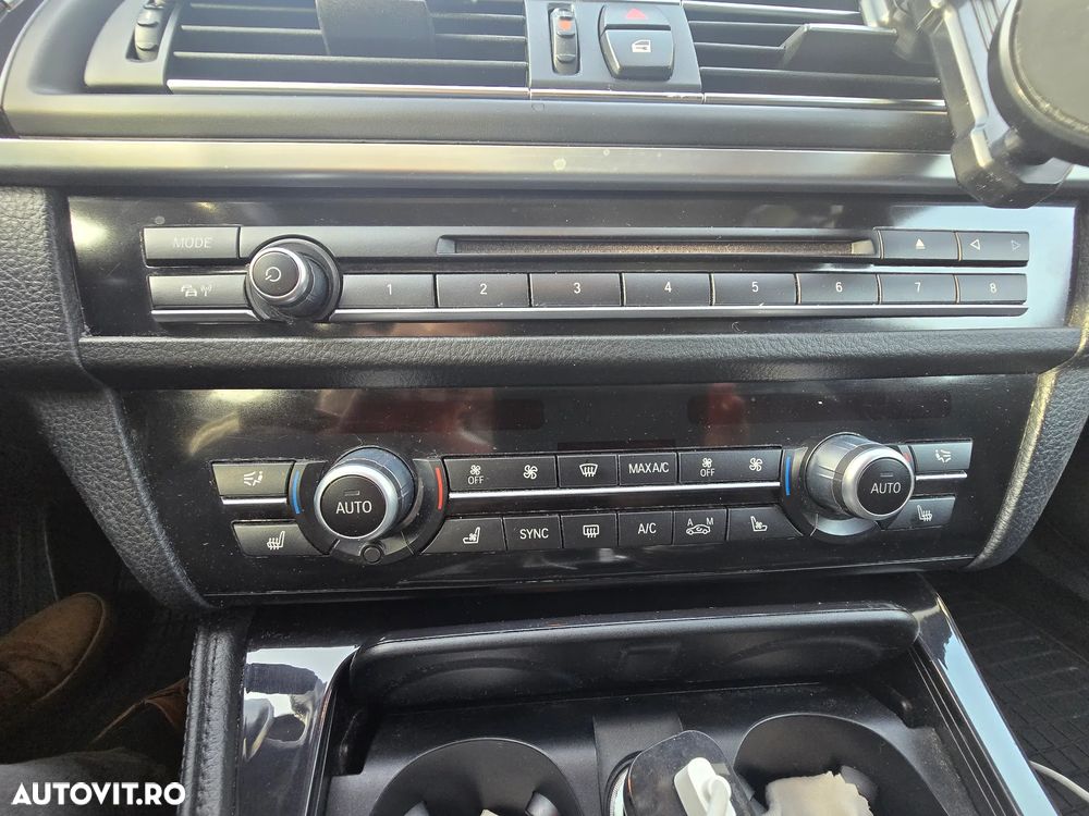 BMW Seria 5 525d xDrive Aut. Luxury Line - 8